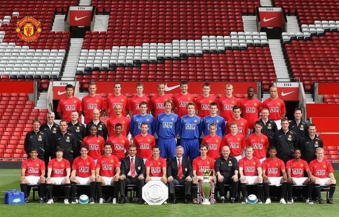 TA：埃切韦里倾向于租借加盟英超俱乐部；德甲球队也有意尼潘（TA：埃切韦里倾向以租借方式登陆英超；德甲球队有意尼潘）