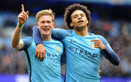 前教练：库普梅纳斯能很好地适应三中卫，斯帕莱蒂非常了解他