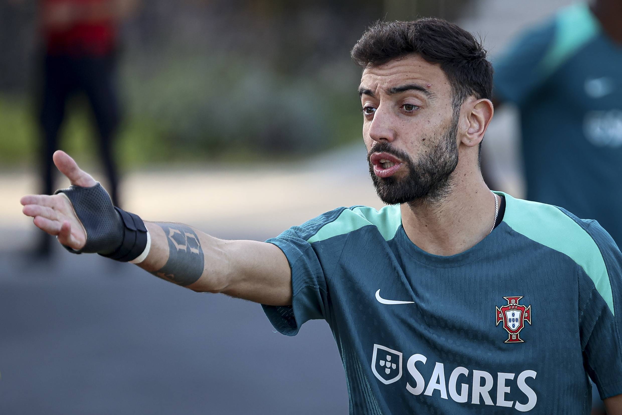 西甲战报：塔雷加乌龙，杜罗绝平，瓦伦西亚1-1平塞维利亚