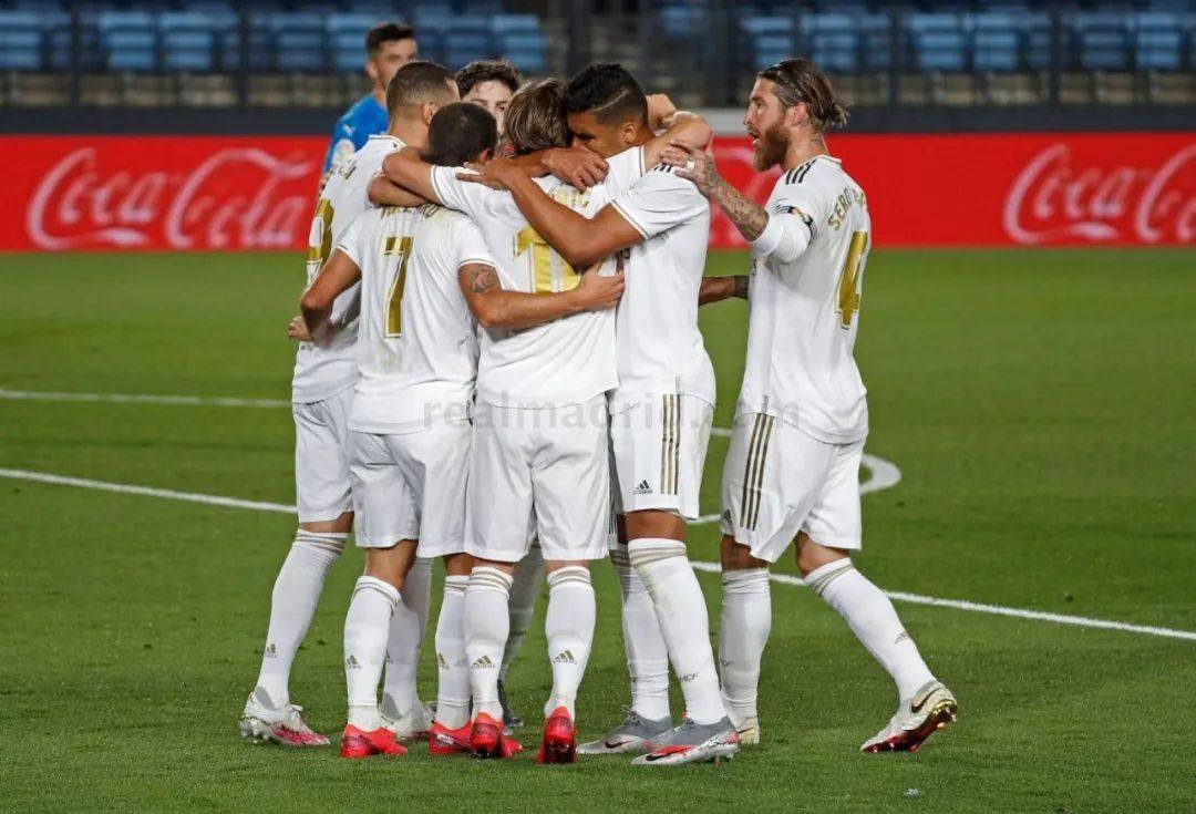 苏亚雷斯训练前讲话：降级责任在我，顺境和逆境我们都要接受