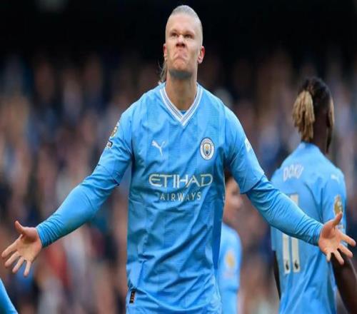 惊天逆转！阿森纳遭维拉绝杀 英超三强争霸白热化（爆冷大逆转！维拉补时绝杀阿森纳，英超三强争霸愈演愈烈）